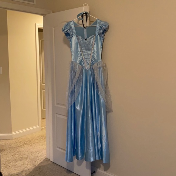 Women’s Cinderella Halloween Costume